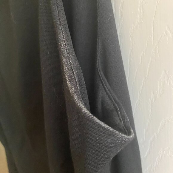 AQUA Loose Fitting Sleeveless Black Midi Dress with Back Zipper Size M - Picture 6 of 8